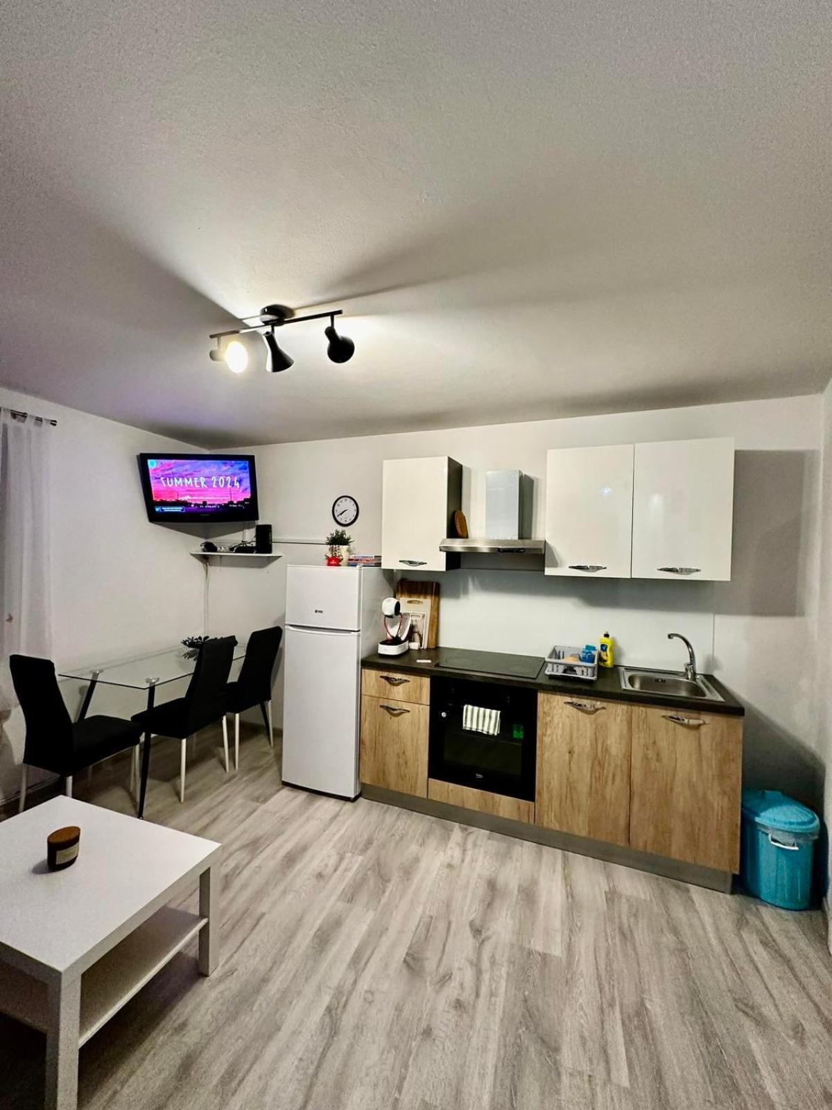 Apartma Jugo Capodistria Esterno foto
